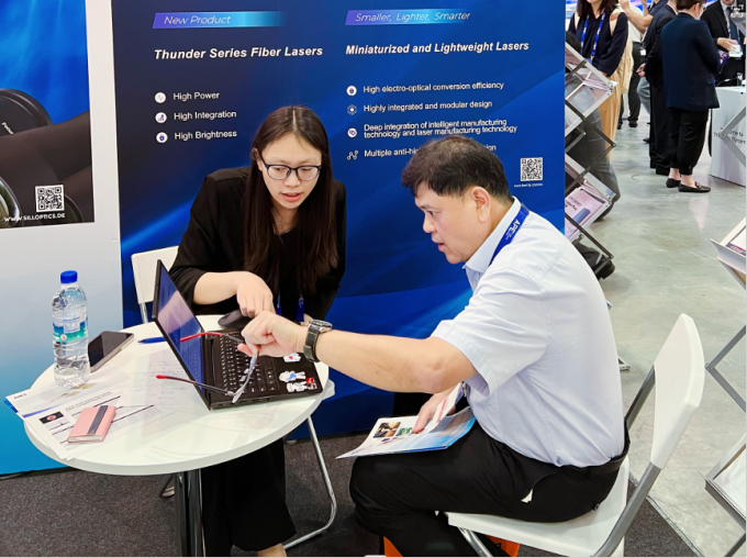 berita perusahaan terbaru tentang BWT Muncul di Asia Photonics Expo 2024  1